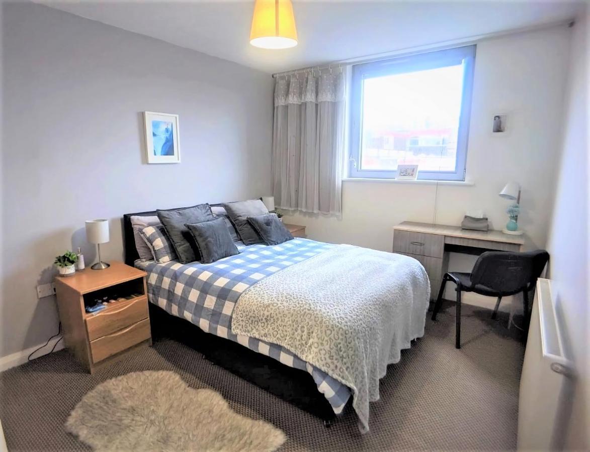 Large 3 Bedrooms In Liverpool City Centre, Free Parking מראה חיצוני תמונה